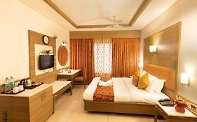 Hotel Clinton Park Inn Velankanni